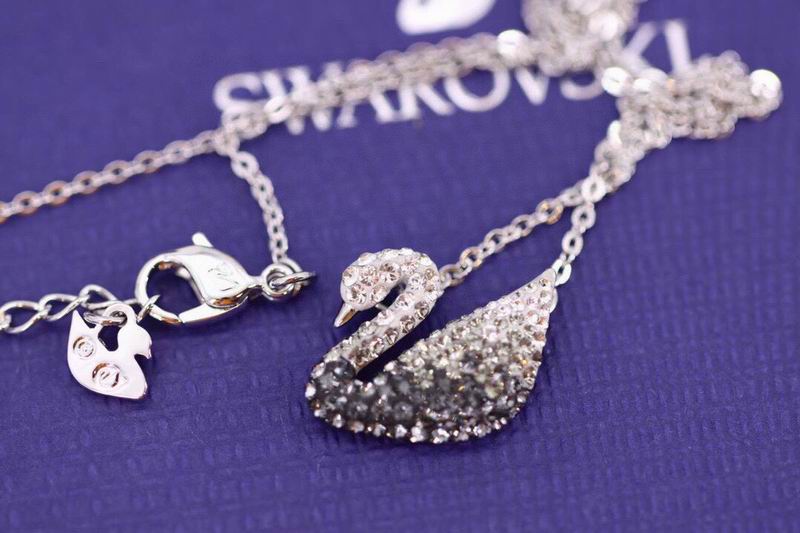 Swarovski Necklace 03lyr131 (1)